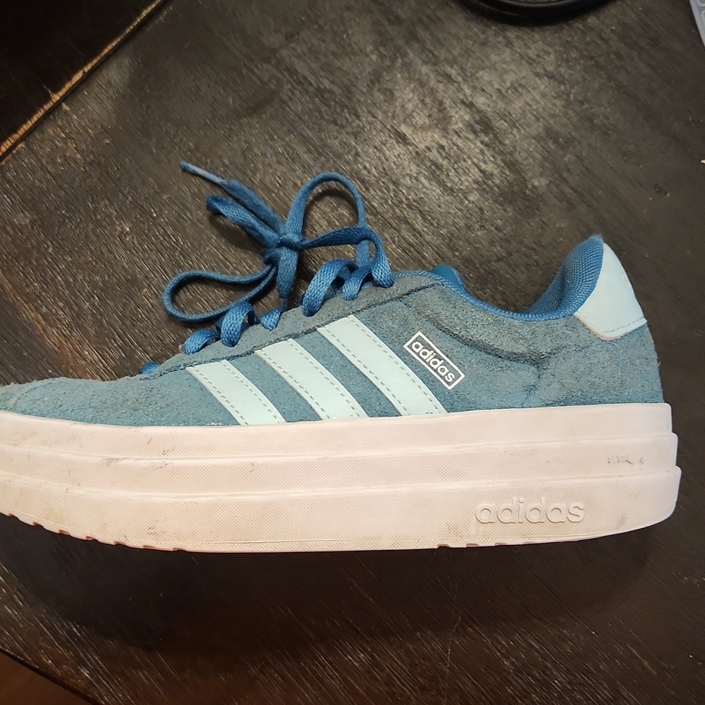 Adidas - Picture 1 of 1